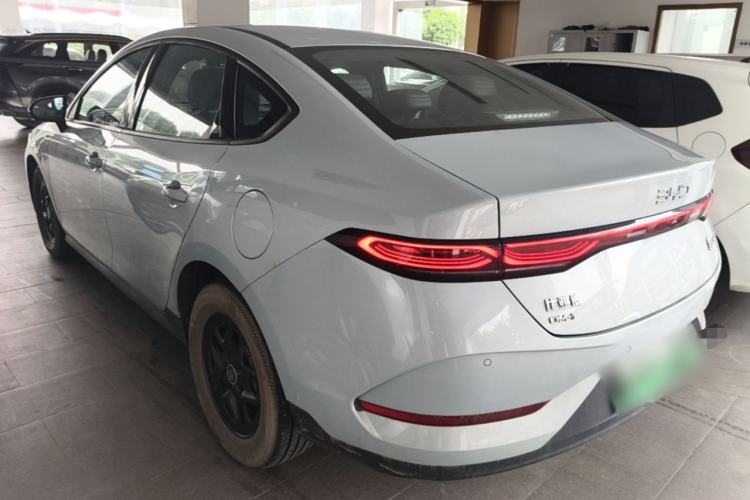 BYD Qin PLUS 2025 — фото 4