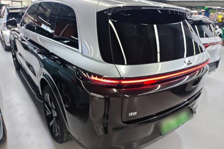 Li Auto L8 2023 — 4