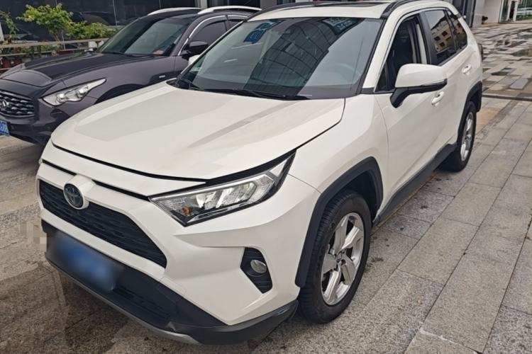 Toyota rav4 2020 — фото 1