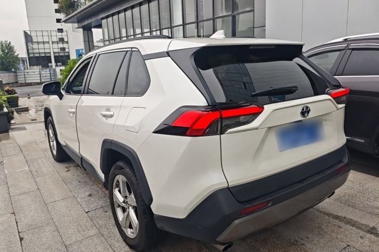 Toyota rav4 2020 — фото 4