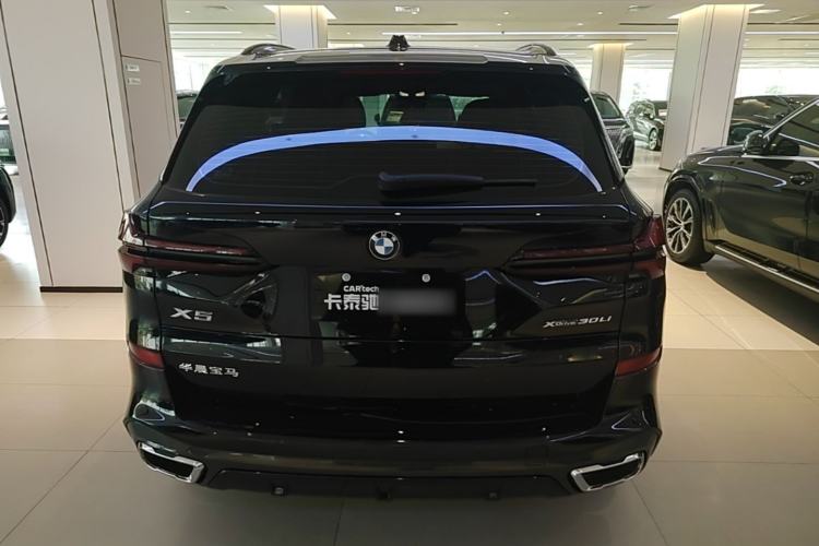 BMW X5 2023 — 5