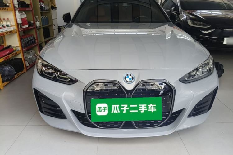 BMW i4 2023 — 2