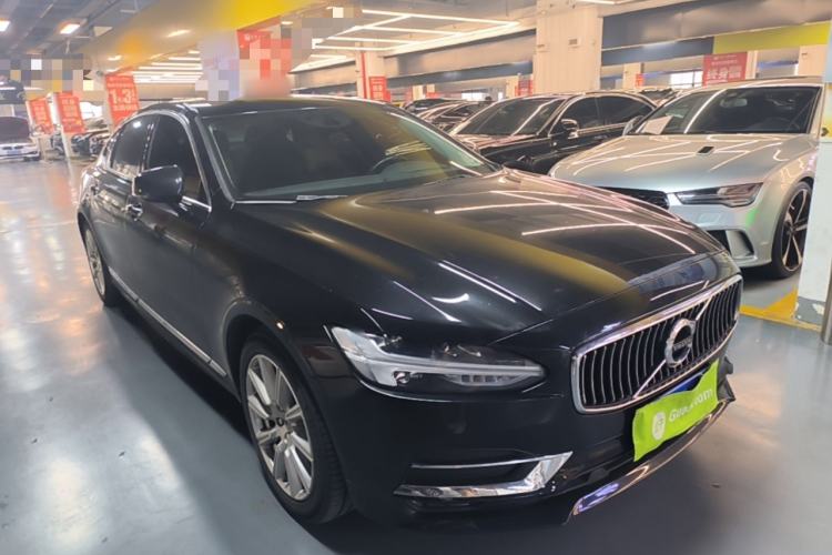 Volvo S90 2020 — 3