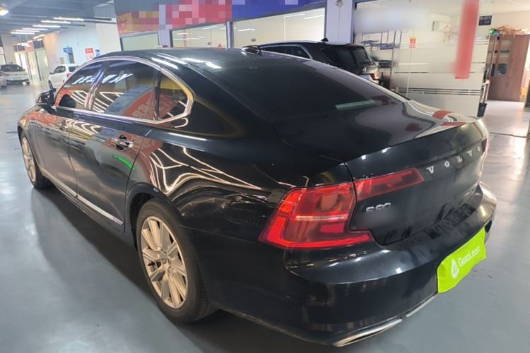 Volvo S90 2020 — 4