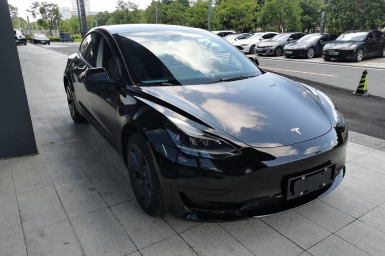 Tesla Model 3 2022 — 3