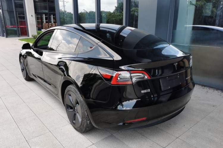 Tesla Model 3 2022 — 4