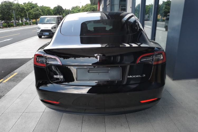 Tesla Model 3 2022 — 5