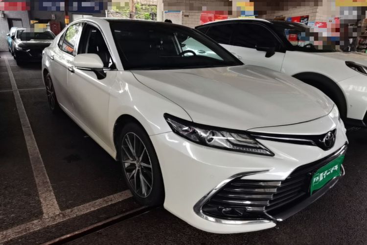 Toyota Camry 2021 — фото 3
