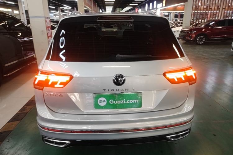 Volkswagen Tiguan L 2023 — 5