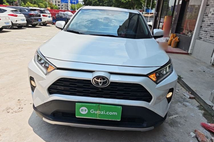 Toyota RAV4 2022 — 2