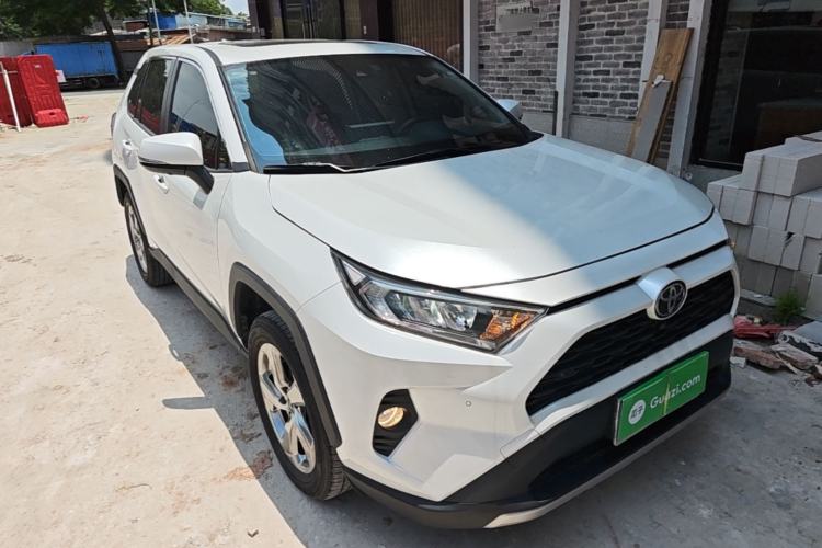 Toyota RAV4 2022 — 3