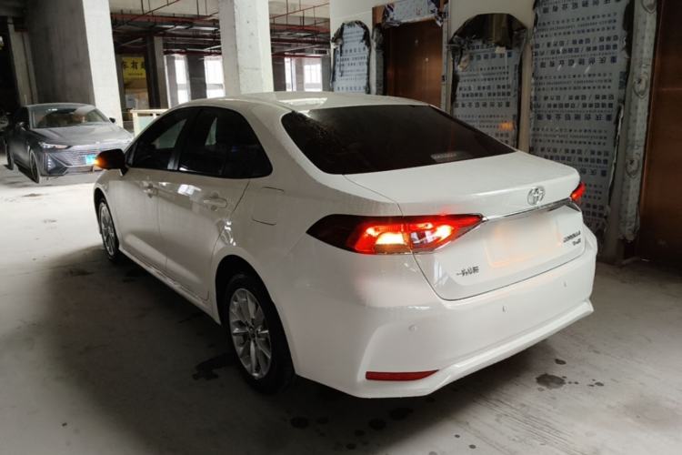 Toyota Corolla 2021 — 4