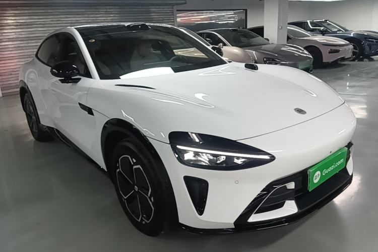 Xiaomi Auto YU7 2025 — фото 3
