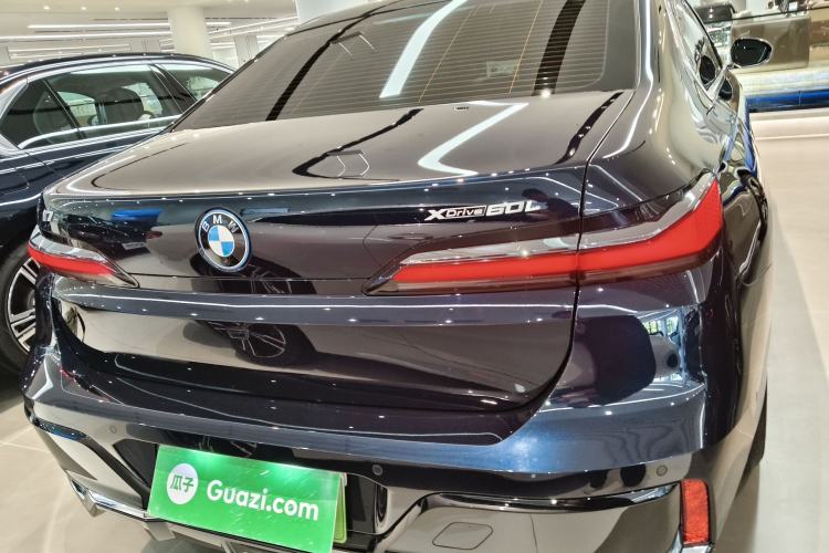BMW i7 2023 — фото 5