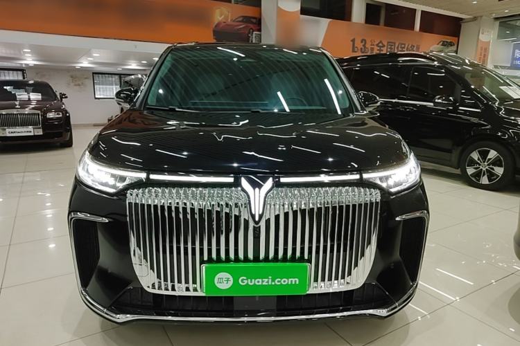 Voyah Dream 2025 — 2