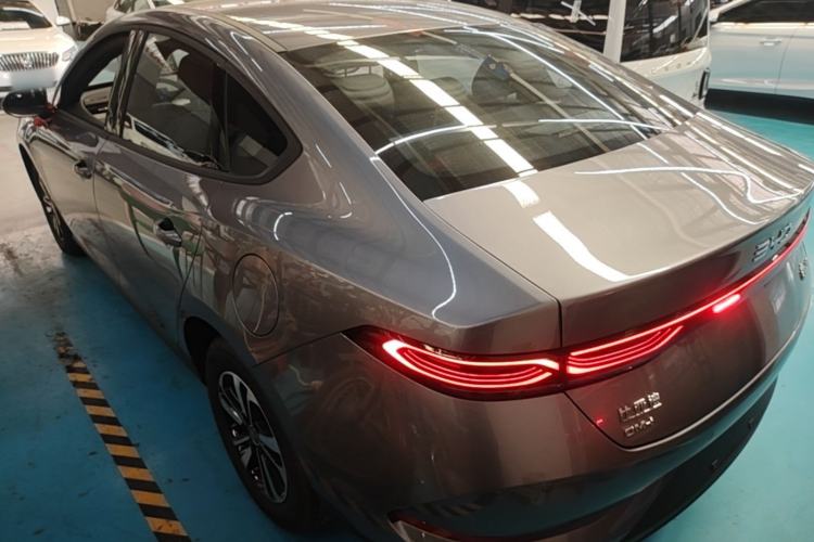 BYD Qin Plus 2025 — 4