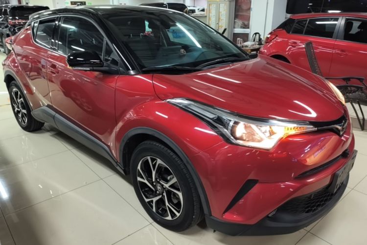Toyota C-HR 2020 — фото 3