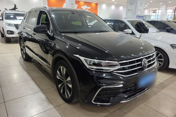 Volkswagen Tiguan L 2024 — 3