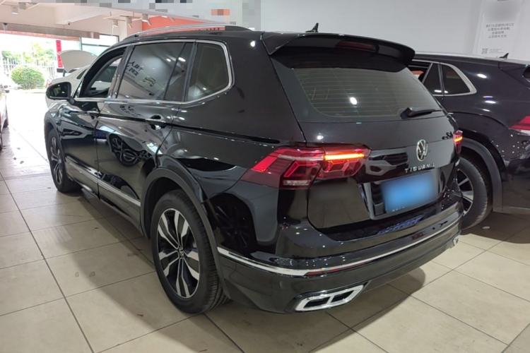 Volkswagen Tiguan L 2024 — 4