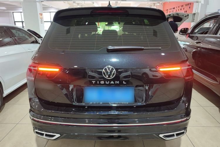 Volkswagen Tiguan L 2024 — 5