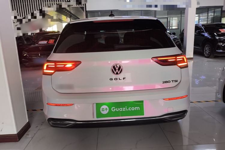 Volkswagen Golf 2023 — 5