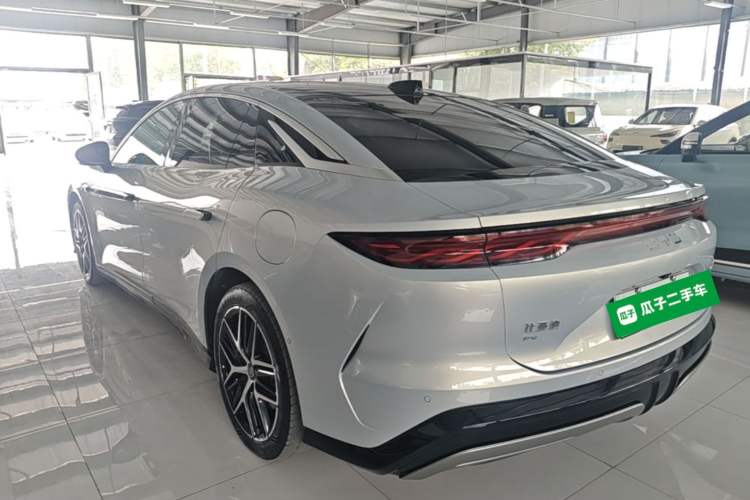 BYD Han L 2025 — 4