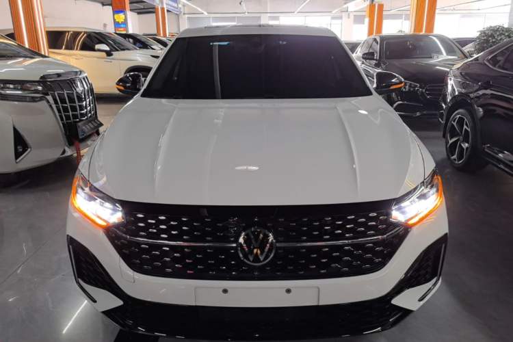 Volkswagen Lavida 2024 — 2