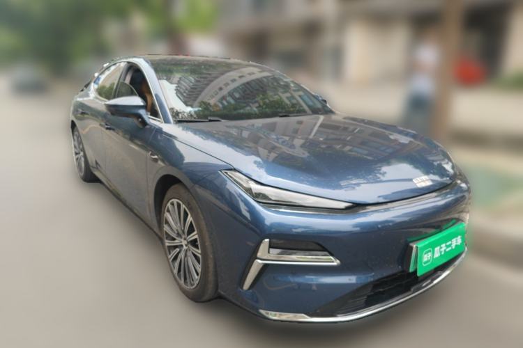 Geely Galaxy 8 2025 — 3