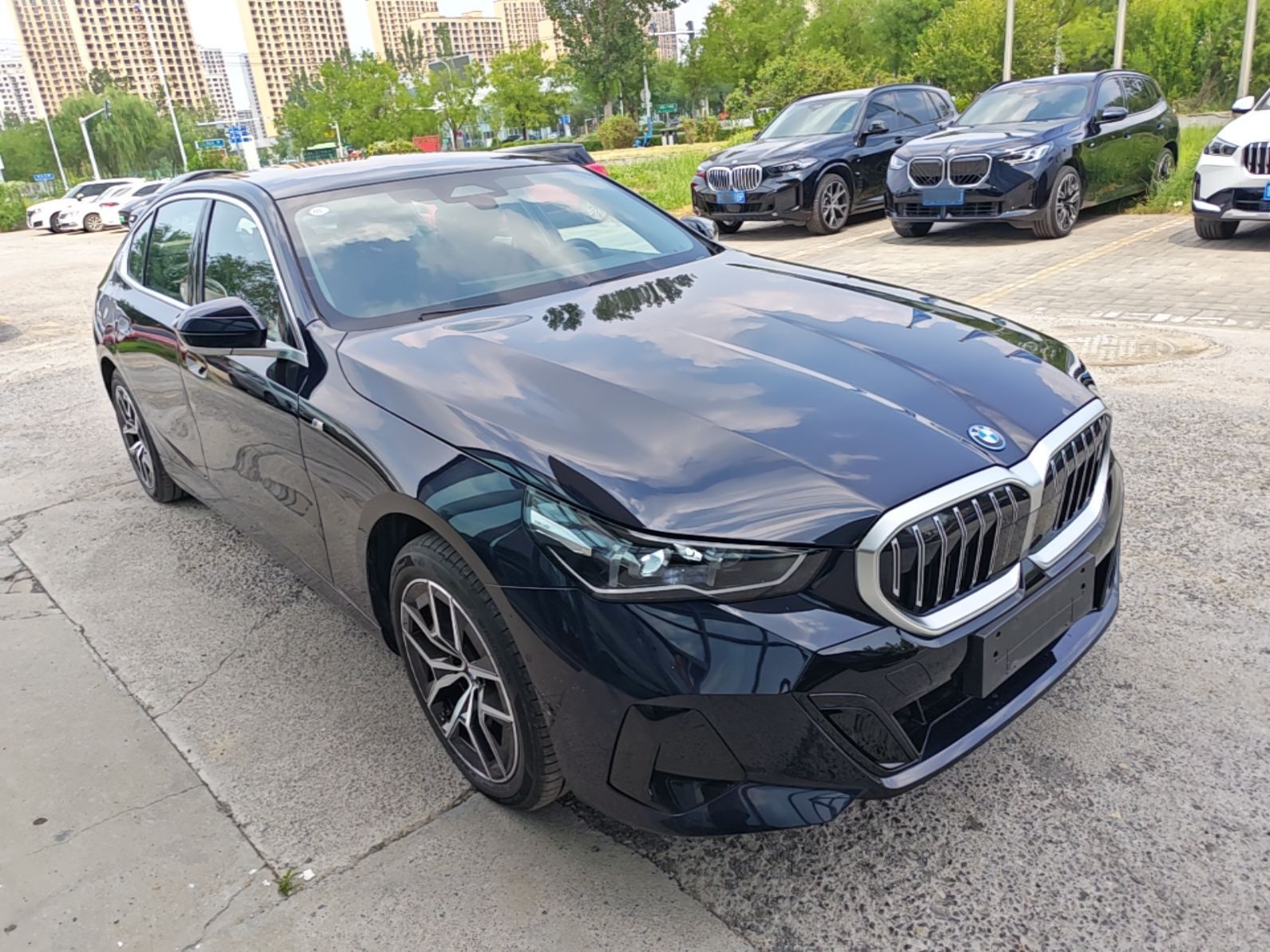 BMW i5 2025 — фото 3