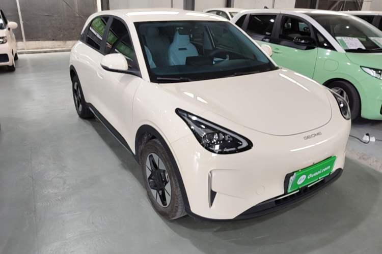 Geely Galaxy Geome 2025 — 3