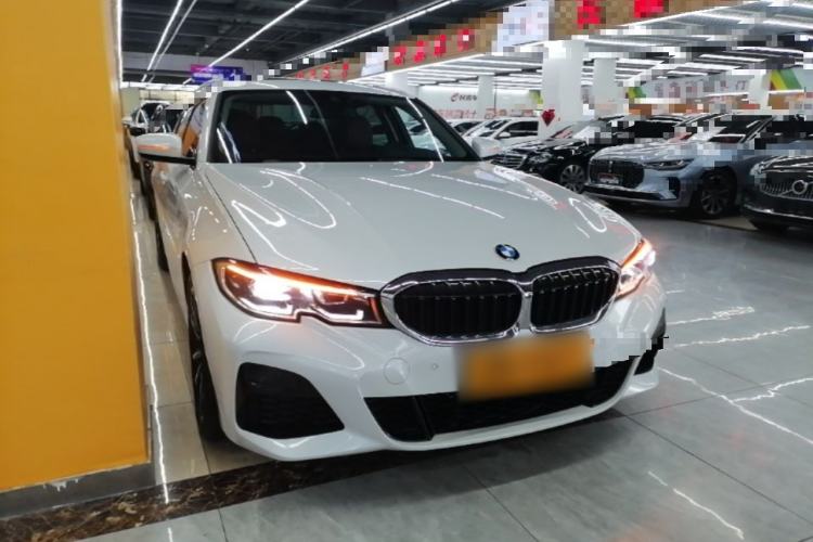 BMW 325Li 2022 — 3