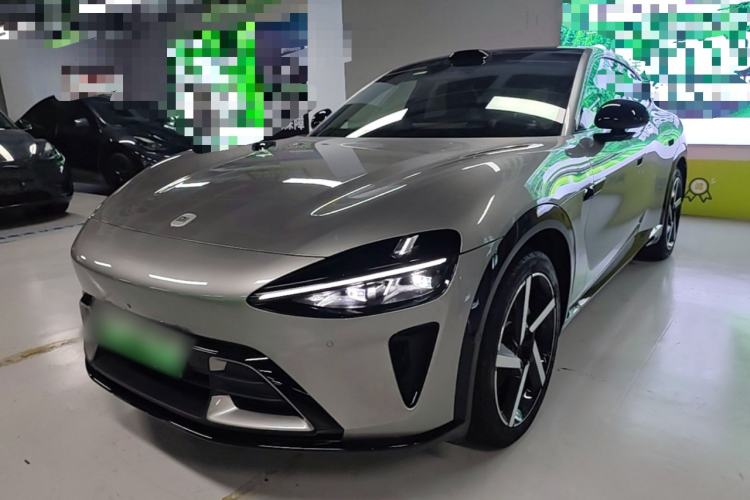 Xiaomi Auto YU7 2025 — фото 1
