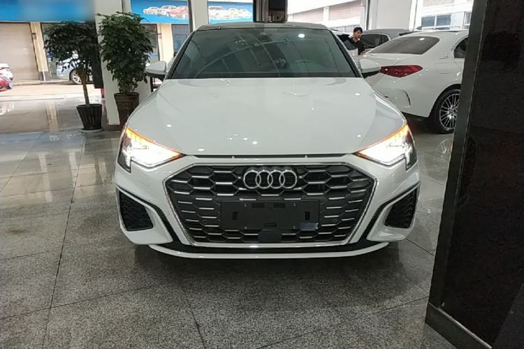 Audi A3 2022 — 2