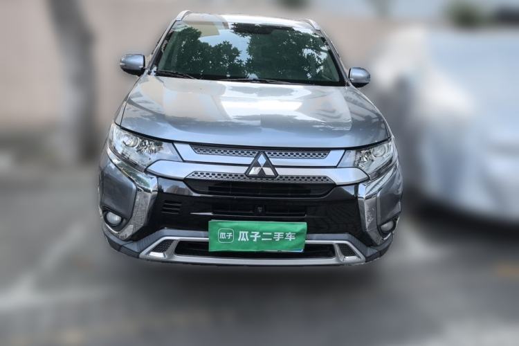 Mitsubishi outlander 2020 — фото 2