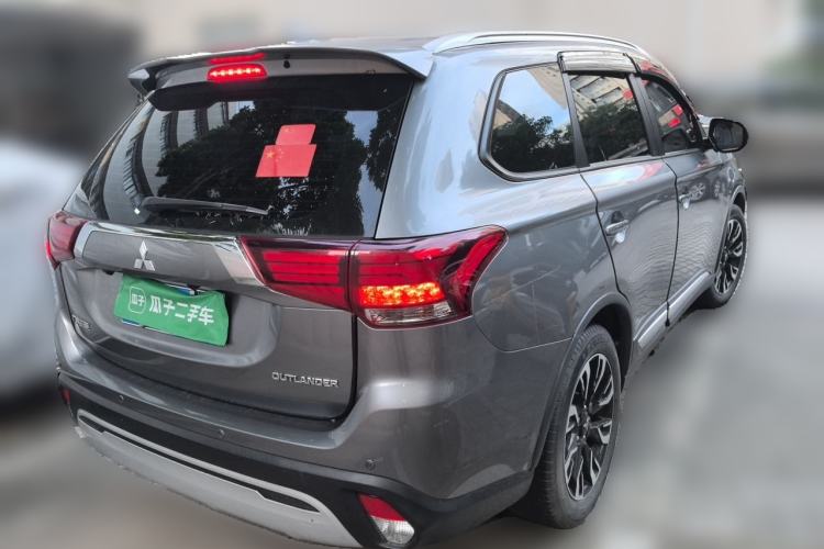Mitsubishi outlander 2020 — фото 4