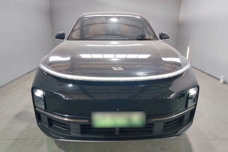 Li Auto L8 2023 — 2