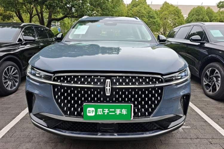 Lincoln Nautilus 2025 — 2