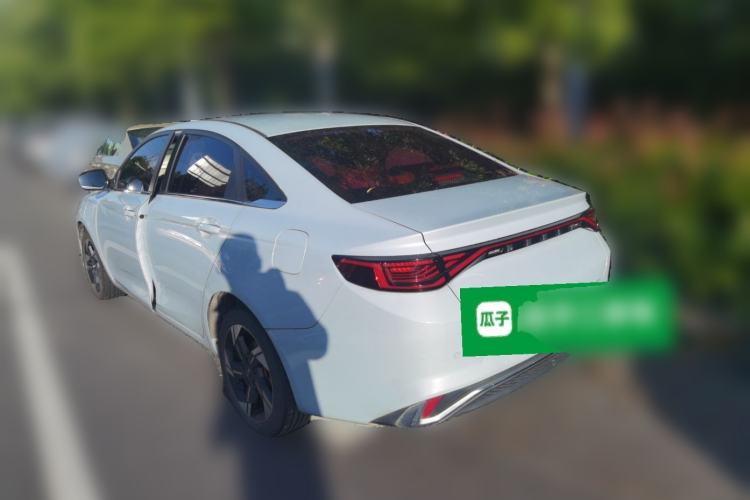 Geely Emgrand L 2022 — 4