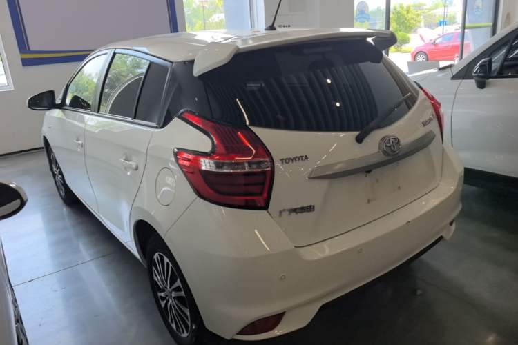 Toyota Yaris 2022 — 4