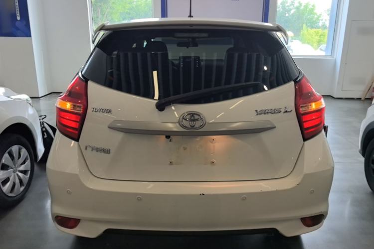 Toyota Yaris 2022 — 5