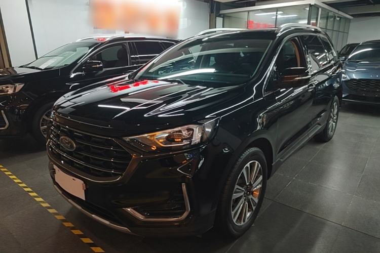 Ford Edge 2021 — фото 1