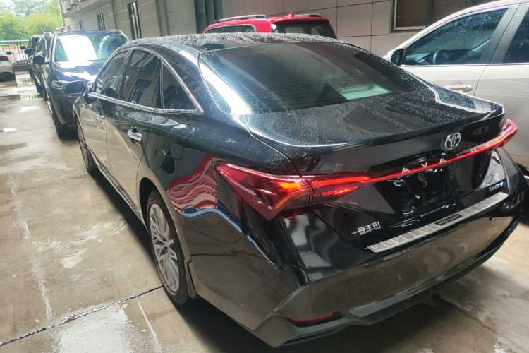 Toyota Avalon 2024 — 4