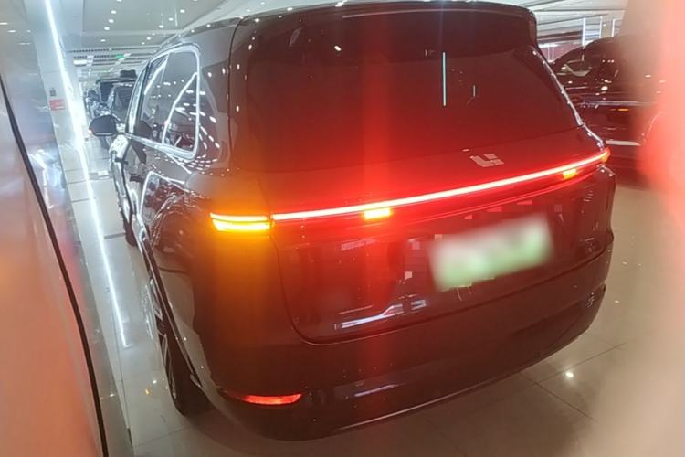 Li Auto L9 2022 — 4