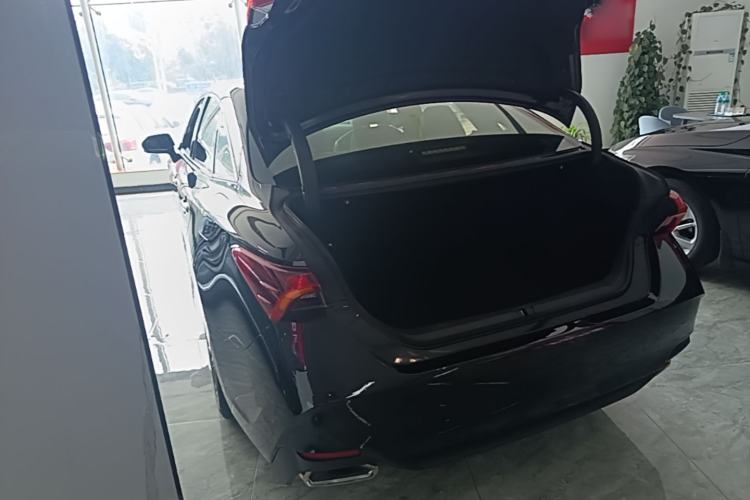 Toyota Avalon 2019 — 4