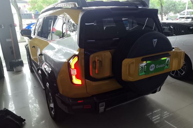 Deepal G318 2025 — 4
