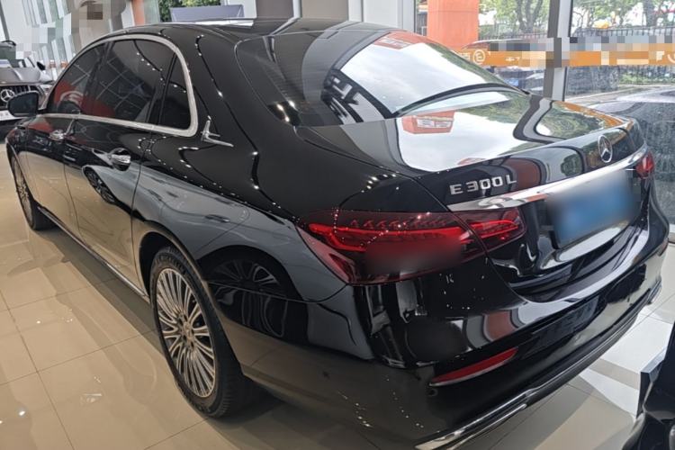Mercedes-Benz E 300 L 2021 — 4