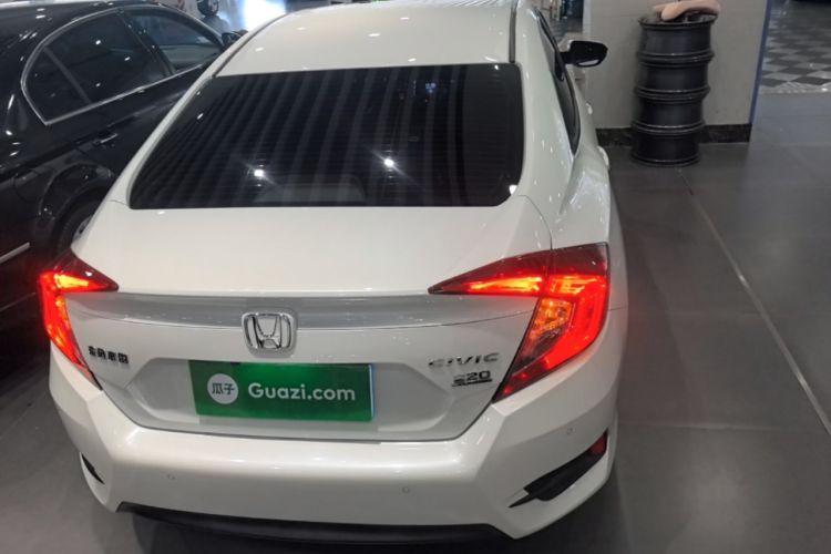 Honda Civic 2019 — 5