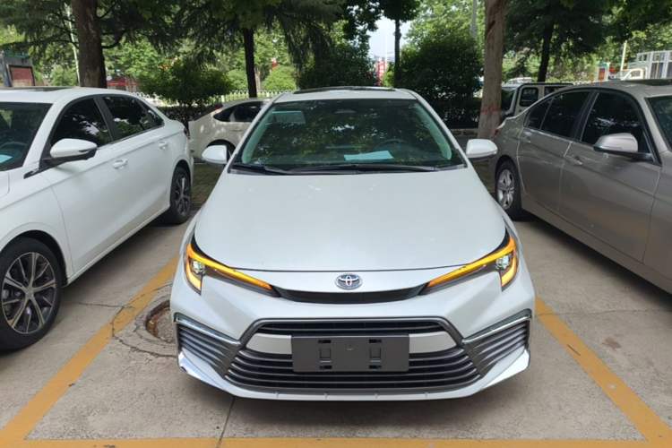 Toyota Corolla 2023 — 2