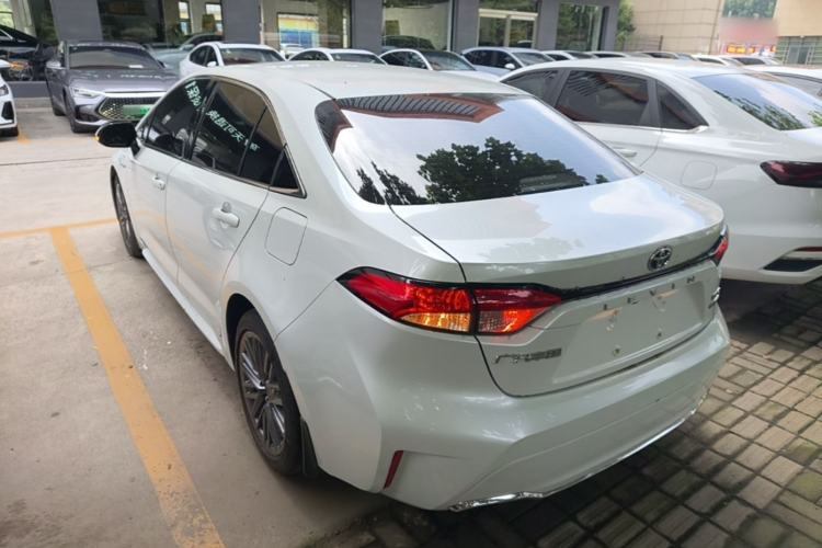 Toyota Corolla 2023 — 4