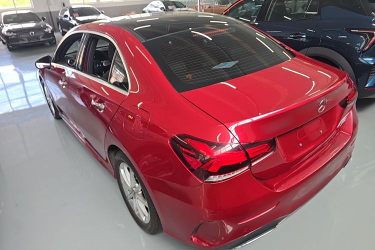 Mercedes-Benz A 200 L 2021 — 4